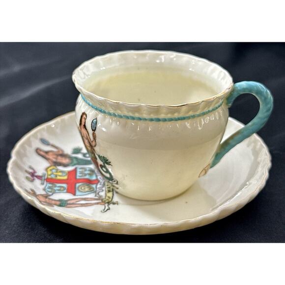 W.H. Goss Crested China Heraldic Watch Weel Arms at Abbotsford Saucer Cup - Picture 2 of 9